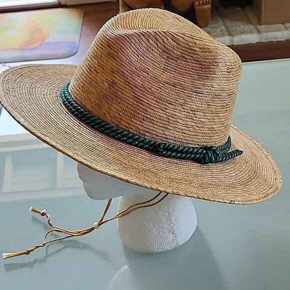 Hand Crafted Hat - Picture 2 of 8